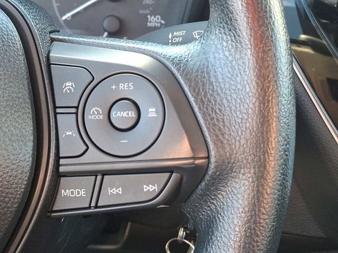 Certified 2025 Toyota Corolla LE image 24