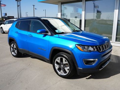 Used 2019 Jeep Compass Limited AWD/4WD image 30