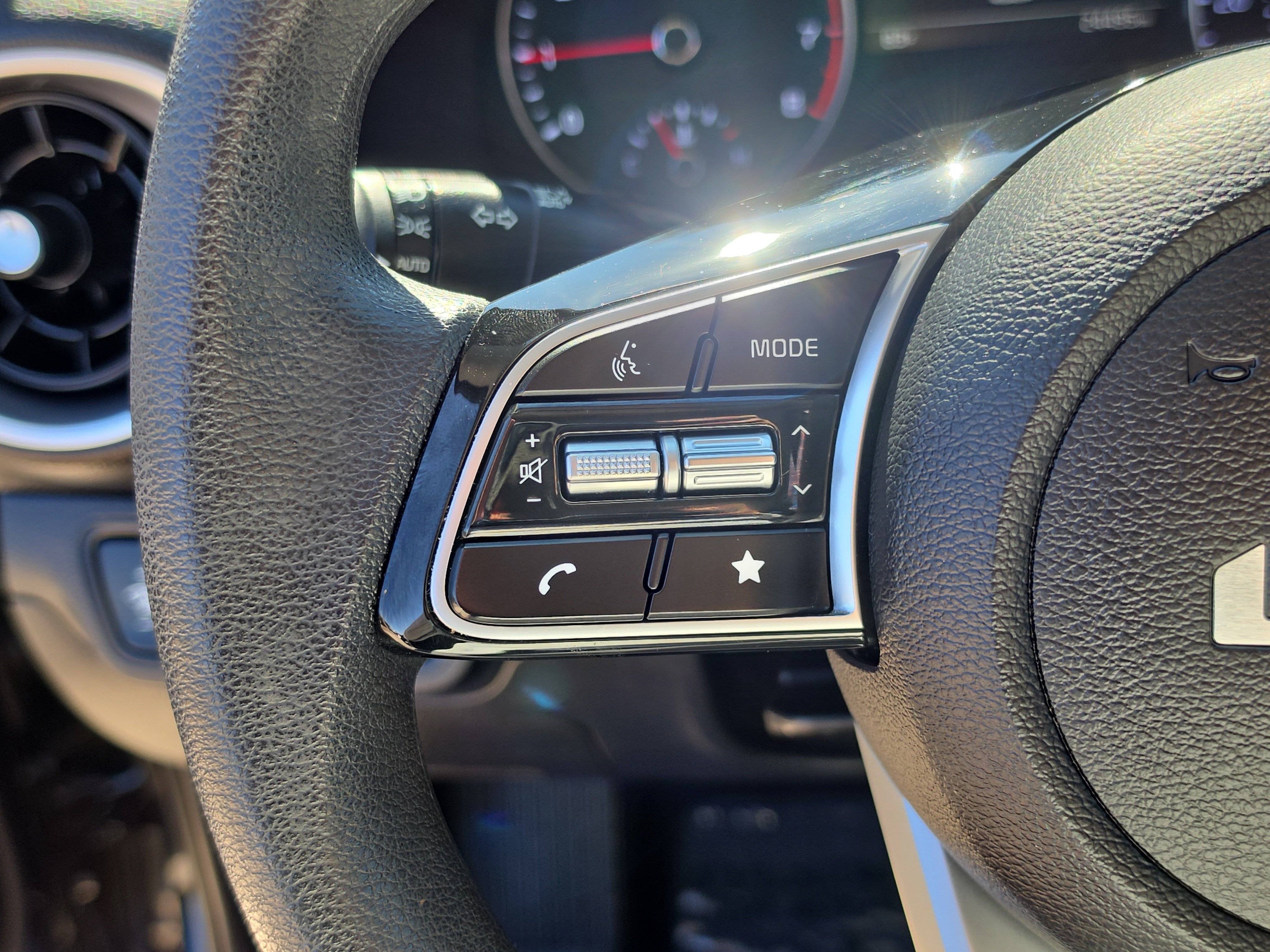 Certified 2023 Kia Forte LXS FWD image 28