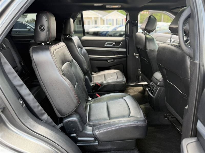 Used 2017 Ford Explorer Sport w/ Equipment Group 401A AWD/4WD image 17