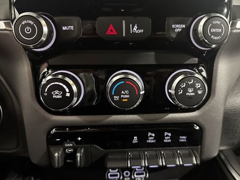New 2026 RAM 1500 4x4 Crew Cab image 36