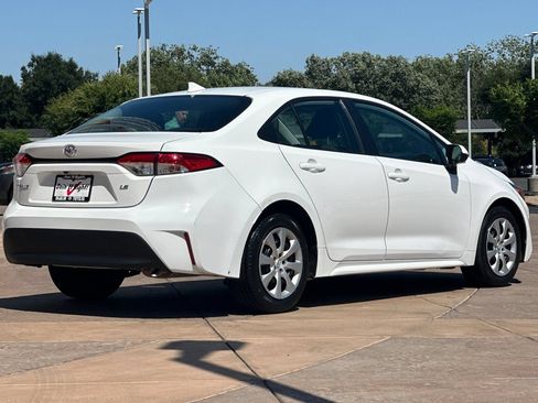 Certified 2024 Toyota Corolla LE FWD image 4