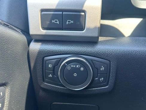 Used 2017 Ford F150 Lariat w/ Equipment Group 502A Luxury AWD/4WD image 22