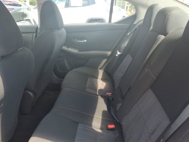 Used 2025 Nissan Sentra SR w/ Midnight Edition FWD image 7