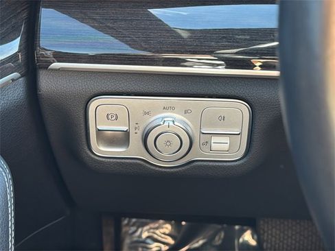 Used 2020 Mercedes-Benz GLE 350 4MATIC image 22