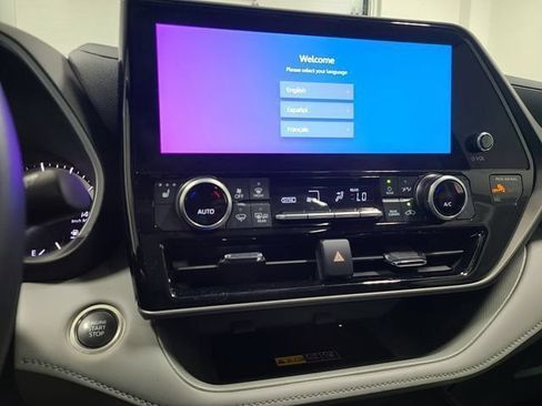 Certified 2026 Toyota Highlander XLE AWD/4WD image 37