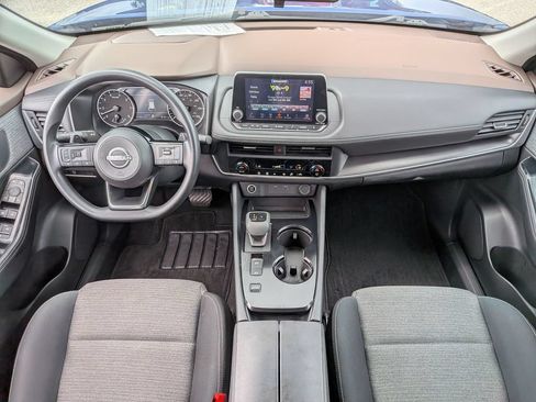 Used 2023 Nissan Rogue SV FWD image 27