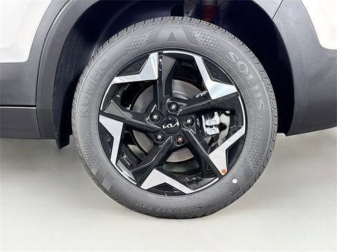 New 2026 Kia Seltos EX image 10