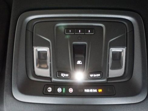 Used 2026 Chevrolet Silverado 2500 ZR2 AWD/4WD image 25
