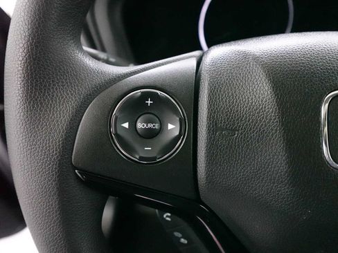 Used 2016 Honda HR-V LX image 17