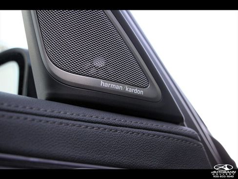 Used 2019 BMW 740i w/ M Sport Package RWD image 24