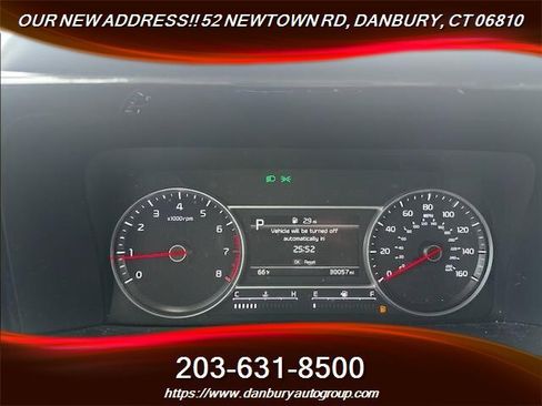 Used 2021 Jeep Grand Cherokee L Limited RWD image 15