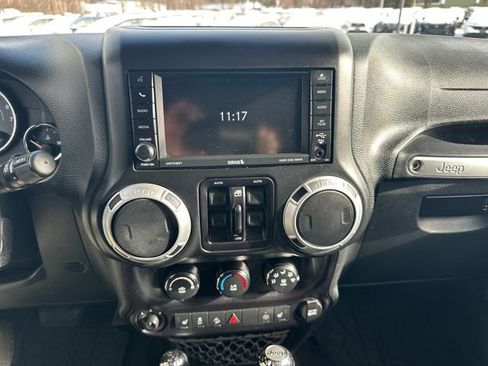 Used 2015 Jeep Wrangler Unlimited Sahara w/ Dual Top Group image 20