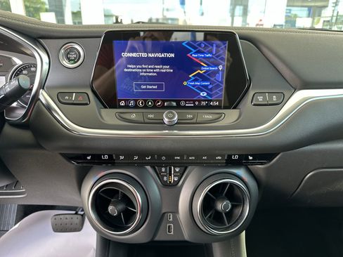 Used 2021 Chevrolet Blazer LT w/ Sound & Technology Package FWD image 14