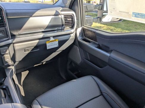 New 2026 Ford F250 Lariat w/ FX4 Off-Road Package image 19