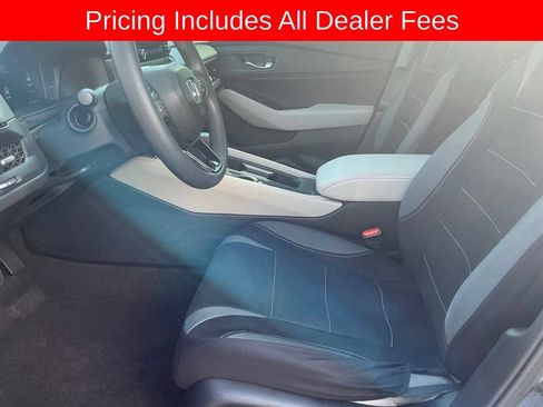 Used 2025 Honda Accord SE image 8