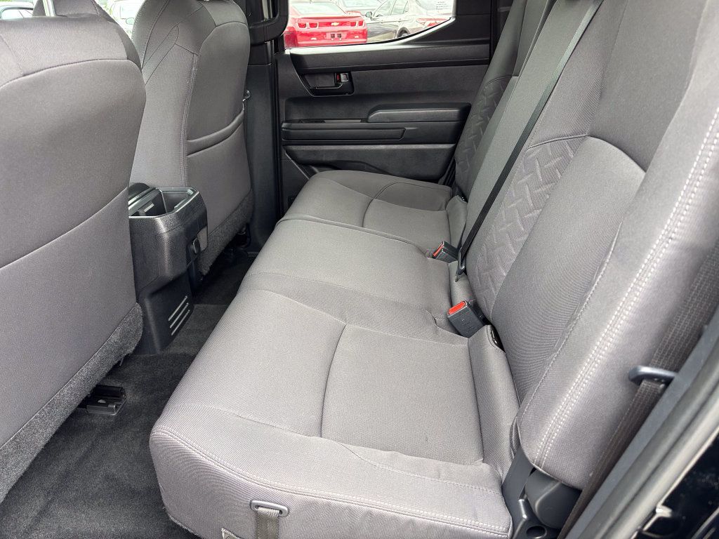 Certified 2025 Toyota Tacoma SR5 AWD/4WD image 45
