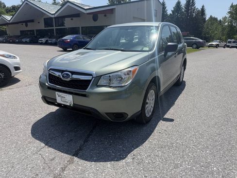 Used 2016 Subaru Forester 2.5i AWD/4WD image 1