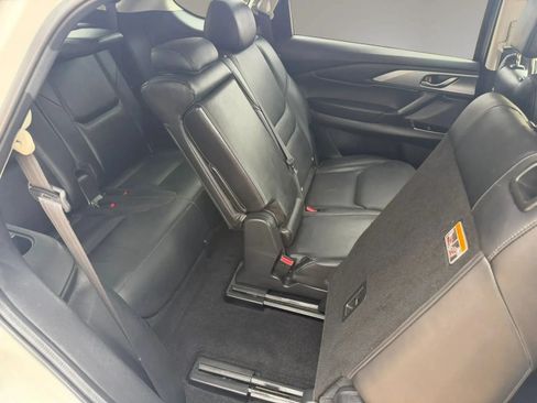 Used 2018 MAZDA CX-9 Touring AWD/4WD image 11