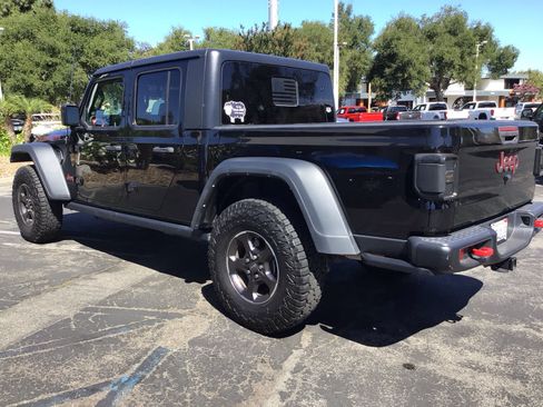 Used 2021 Jeep Gladiator Rubicon w/ Trailer Tow Package AWD/4WD image 3
