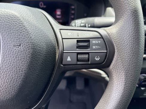 Used 2023 Honda Accord EX image 12