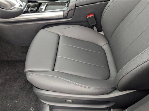 Certified 2025 Mercedes-Benz GLA 250 GLA 250 image 4