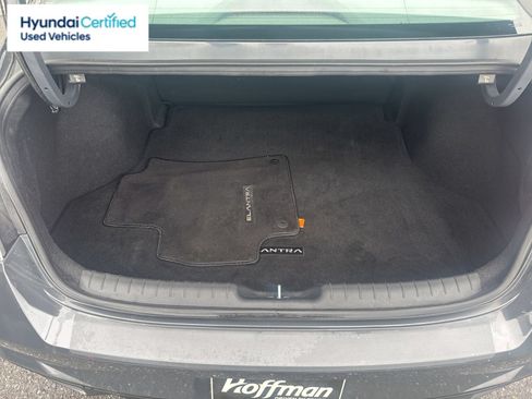 Used 2023 Hyundai Elantra SEL FWD image 12