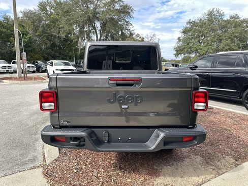 New 2026 Jeep Gladiator Sport image 5