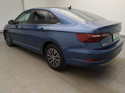 Used 2021 Volkswagen Jetta SE FWD image 3