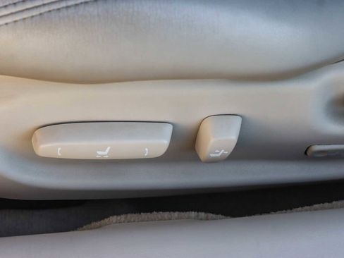 Used 2010 Lexus IS 250C image 20