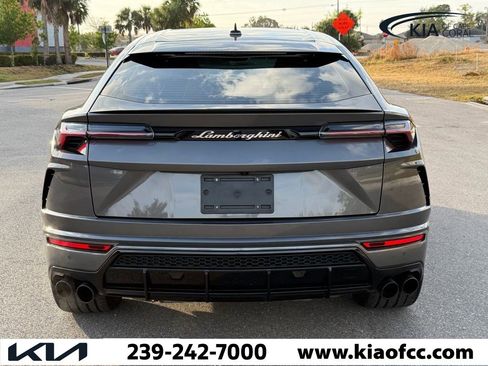 Used 2021 Lamborghini Urus AWD/4WD image 6