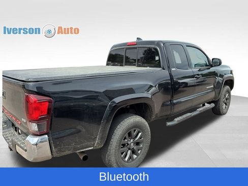Used 2021 Toyota Tacoma SR5 AWD/4WD image 7