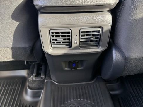 Certified 2025 Toyota RAV4 LE image 40