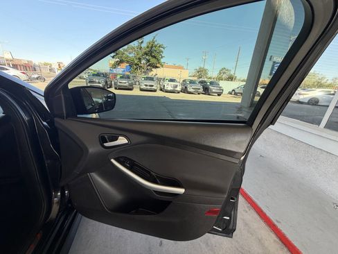 Used 2013 Ford Focus ST FWD image 14