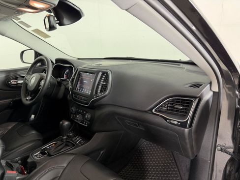Used 2023 Jeep Cherokee Altitude Lux AWD/4WD image 18