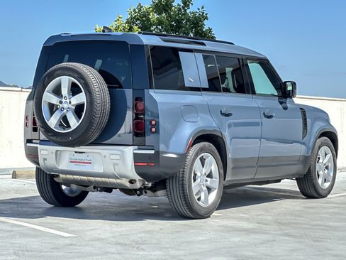 Used 2024 Land Rover Defender 110 S AWD/4WD image 8