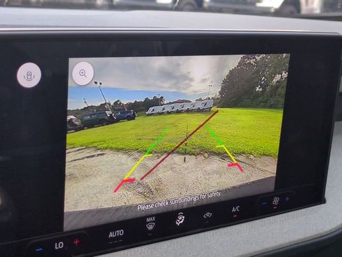 New 2025 Ford Maverick XLT image 21