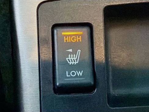 Used 2014 Subaru Outback 3.6R Limited image 19