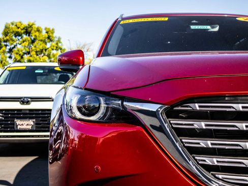 Used 2021 MAZDA CX-9 Signature image 4