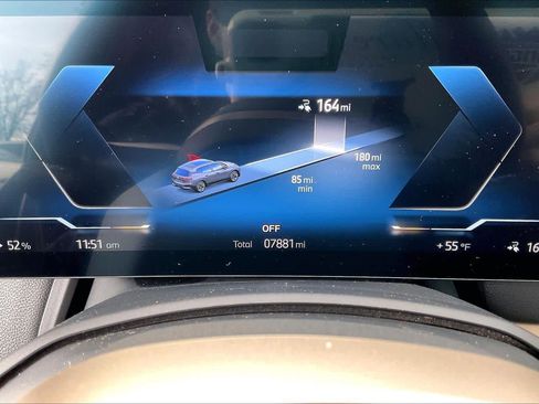 Used 2025 BMW iX xDrive50 image 21