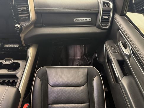 Used 2019 RAM 1500 Laramie w/ Sport Appearance Package AWD/4WD image 29