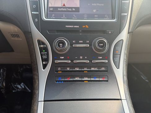 Used 2019 Lincoln Nautilus Reserve AWD/4WD image 15