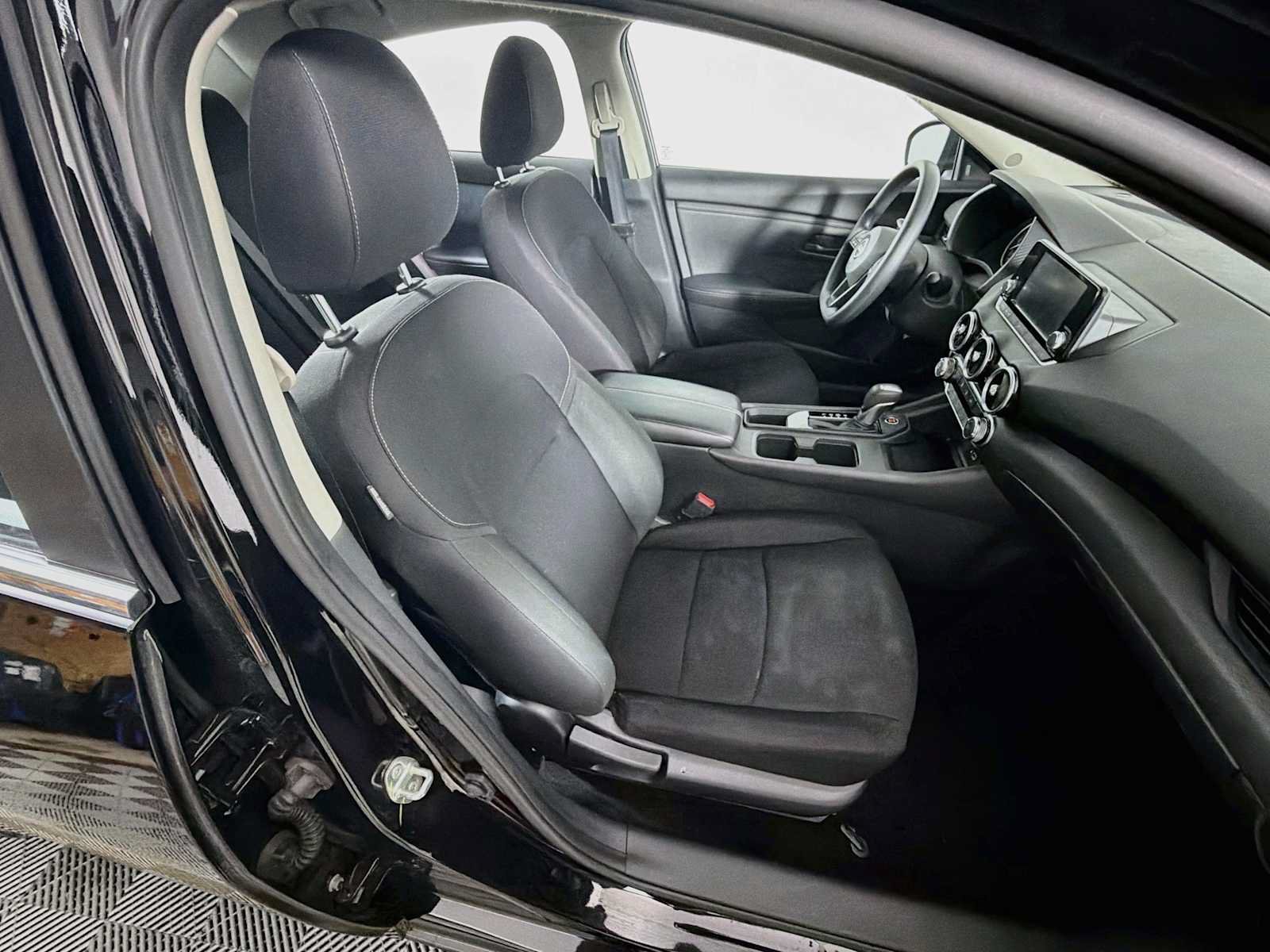 Used 2025 Nissan Sentra S FWD image 24