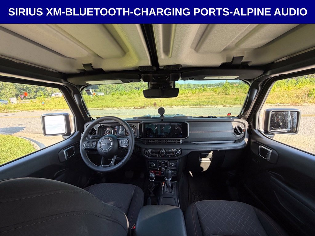 Used 2025 Jeep Gladiator Mojave w/ Technology Group AWD/4WD image 11