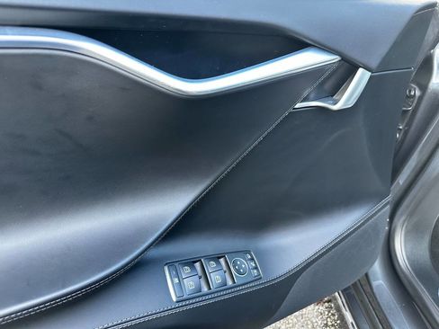 Used 2017 Tesla Model S 75D image 24