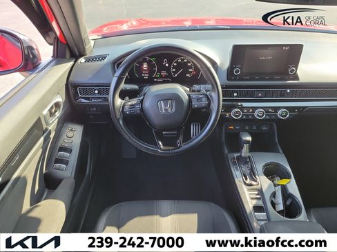 Used 2025 Honda Civic Sport image 17