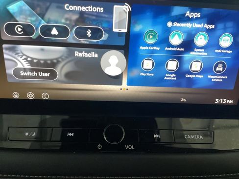 Used 2025 Nissan Rogue Platinum w/ Tech Package image 15