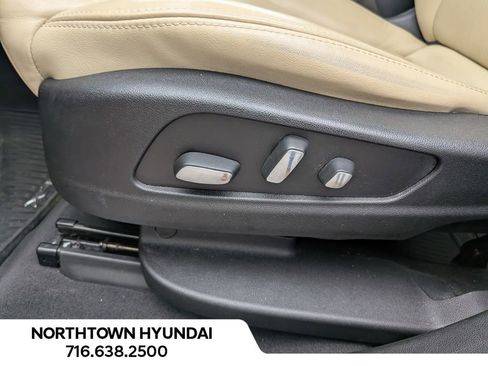 Used 2018 Cadillac XT5 Luxury w/ Driver Awareness Package AWD/4WD image 29