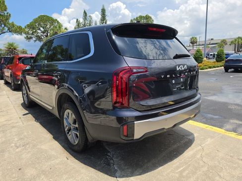 Certified 2025 Kia Telluride LX FWD image 12