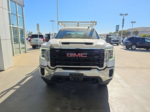Used 2022 GMC Sierra 2500 Pro w/ Convenience Package RWD image 3